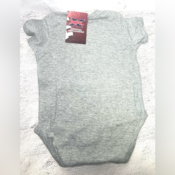 XFL DC Defender's Baby Onesie 18 months - Picture 2 of 5